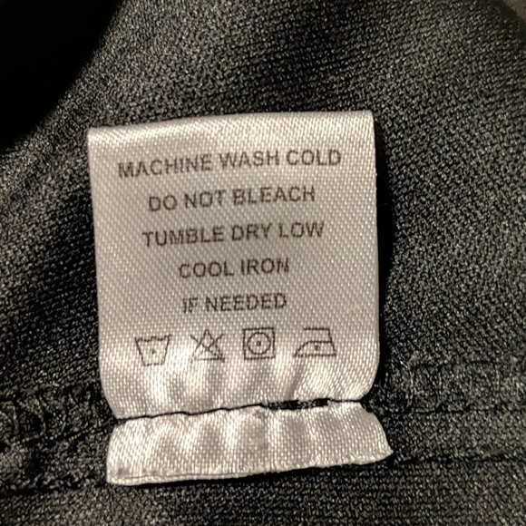 Classy black dress! - Picture 6 of 6